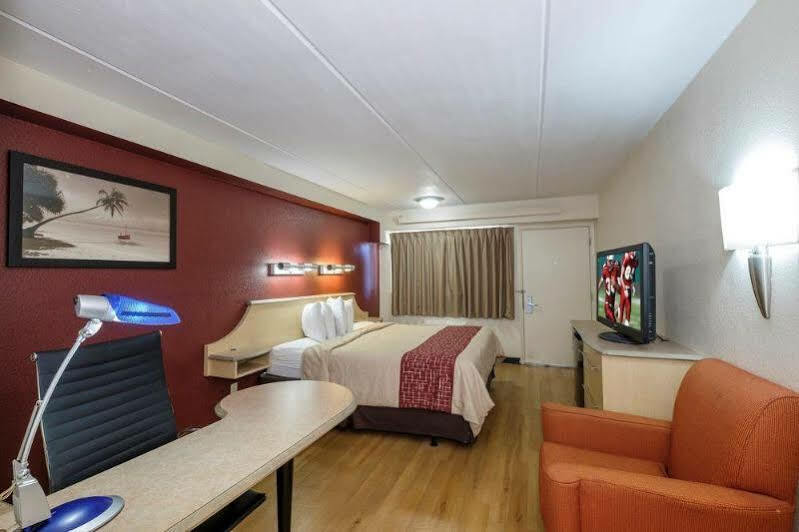 Red Roof Inn Tallahassee - University Eksteriør billede